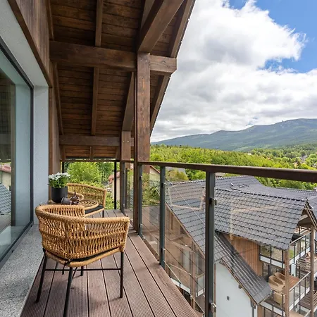 Obroncow Pokoju 17 아파트 *