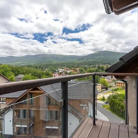 Obroncow Pokoju 17 아파트 *