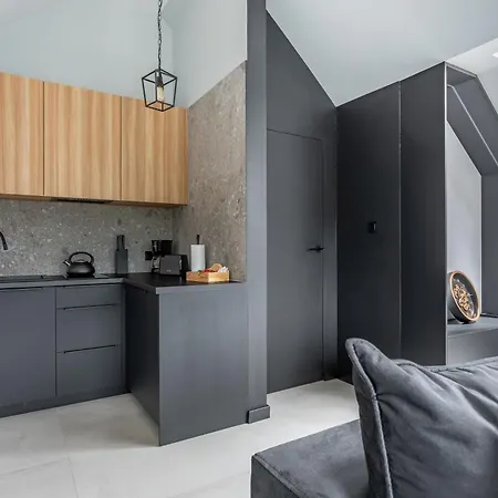 아파트 Obroncow Pokoju 17 *