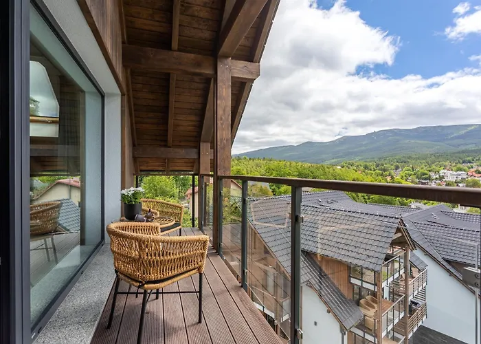 Obroncow Pokoju 17 Апартаменты *