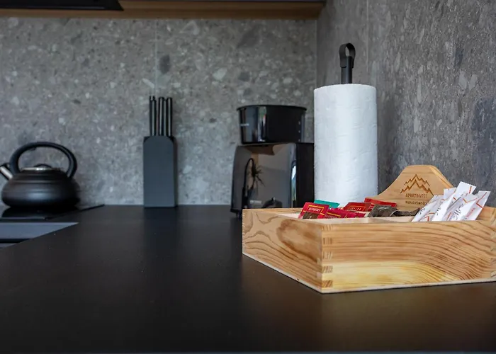 Апартаменты Obroncow Pokoju 17