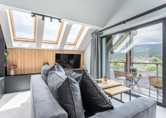 Obroncow Pokoju 17 * Шклярска-Поремба