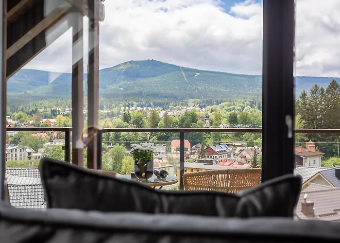 Obroncow Pokoju 17 公寓 *