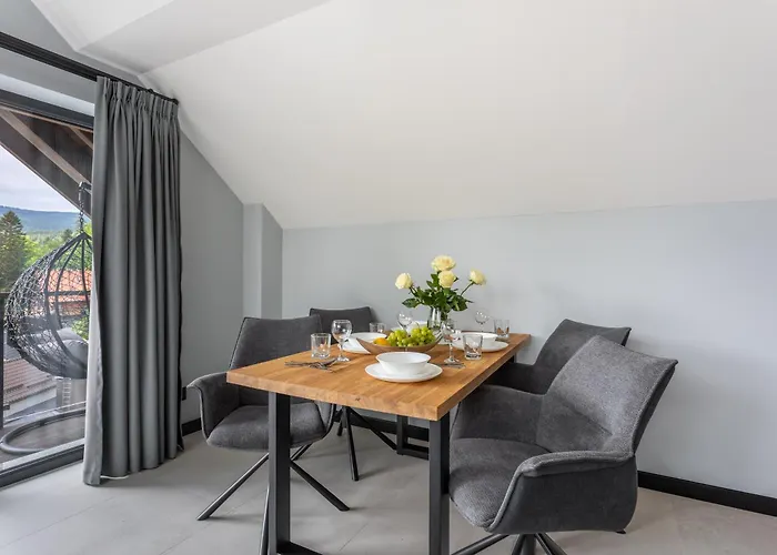 Obroncow Pokoju 17 斯克拉斯卡波伦巴