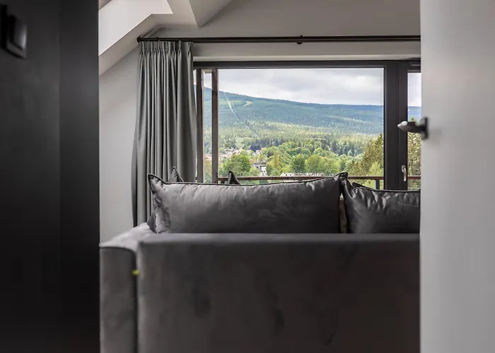 Obroncow Pokoju 17 公寓 斯克拉斯卡波伦巴