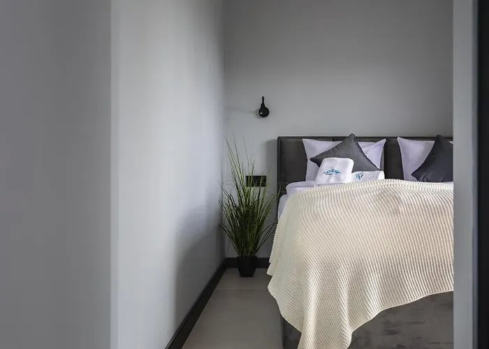 Obroncow Pokoju 17 斯克拉斯卡波伦巴